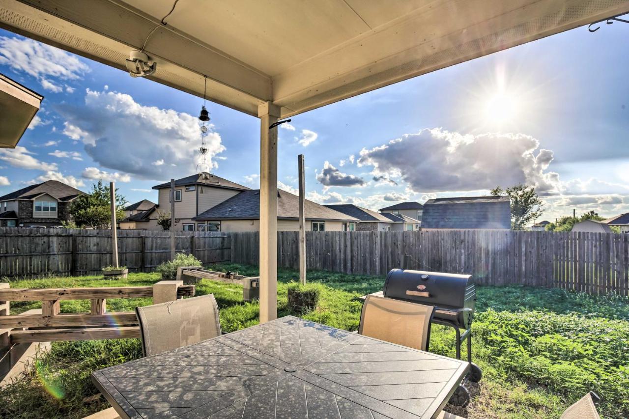 San Antonio Home With Yard About 8 Mi To Lackland! Екстер'єр фото