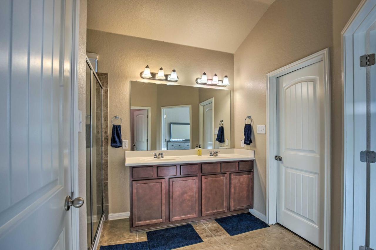 San Antonio Home With Yard About 8 Mi To Lackland! Екстер'єр фото