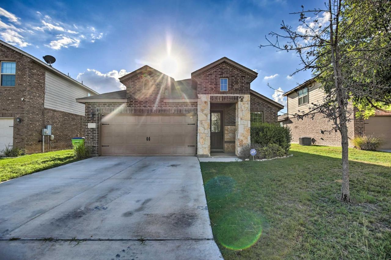 San Antonio Home With Yard About 8 Mi To Lackland! Екстер'єр фото