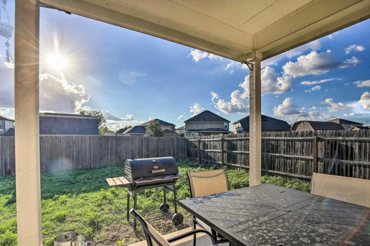 San Antonio Home With Yard About 8 Mi To Lackland! Екстер'єр фото